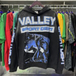 编号VA201，P105美潮Vale Valley Forever Watchdog Pullover Hoodie高品质泥印洗水做旧毛圈连帽衫卫衣男女