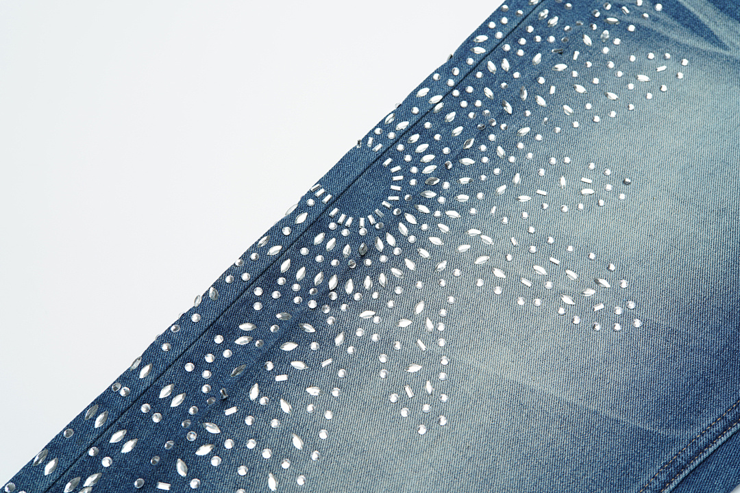 V803# P138 Vale Forever SIRENS DENIM时尚高品质烫钻牛仔