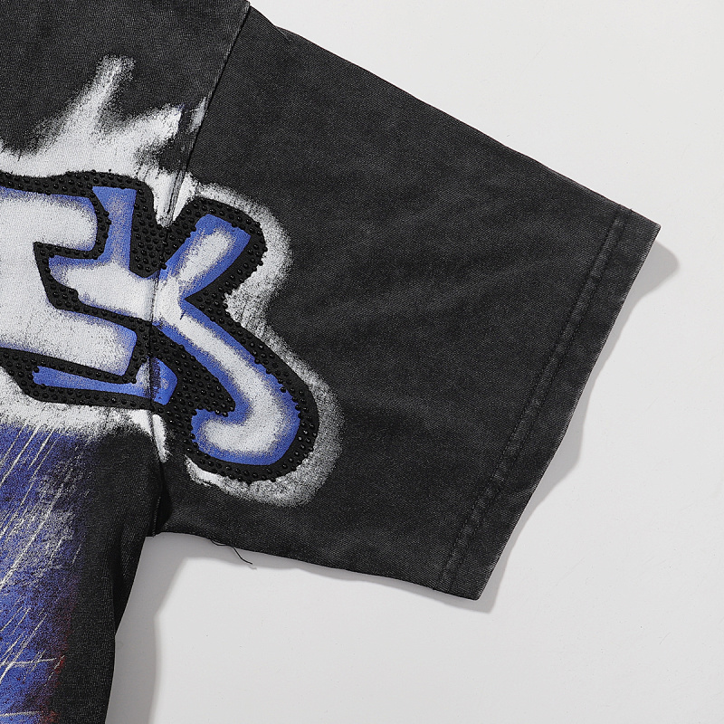 MA005P68，MAJESTIK Lion Football Graphic Crop Tee烫钻设计