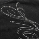 MA001P70，MAJESTIK Bulldog Football Graphic Crop Tee烫钻