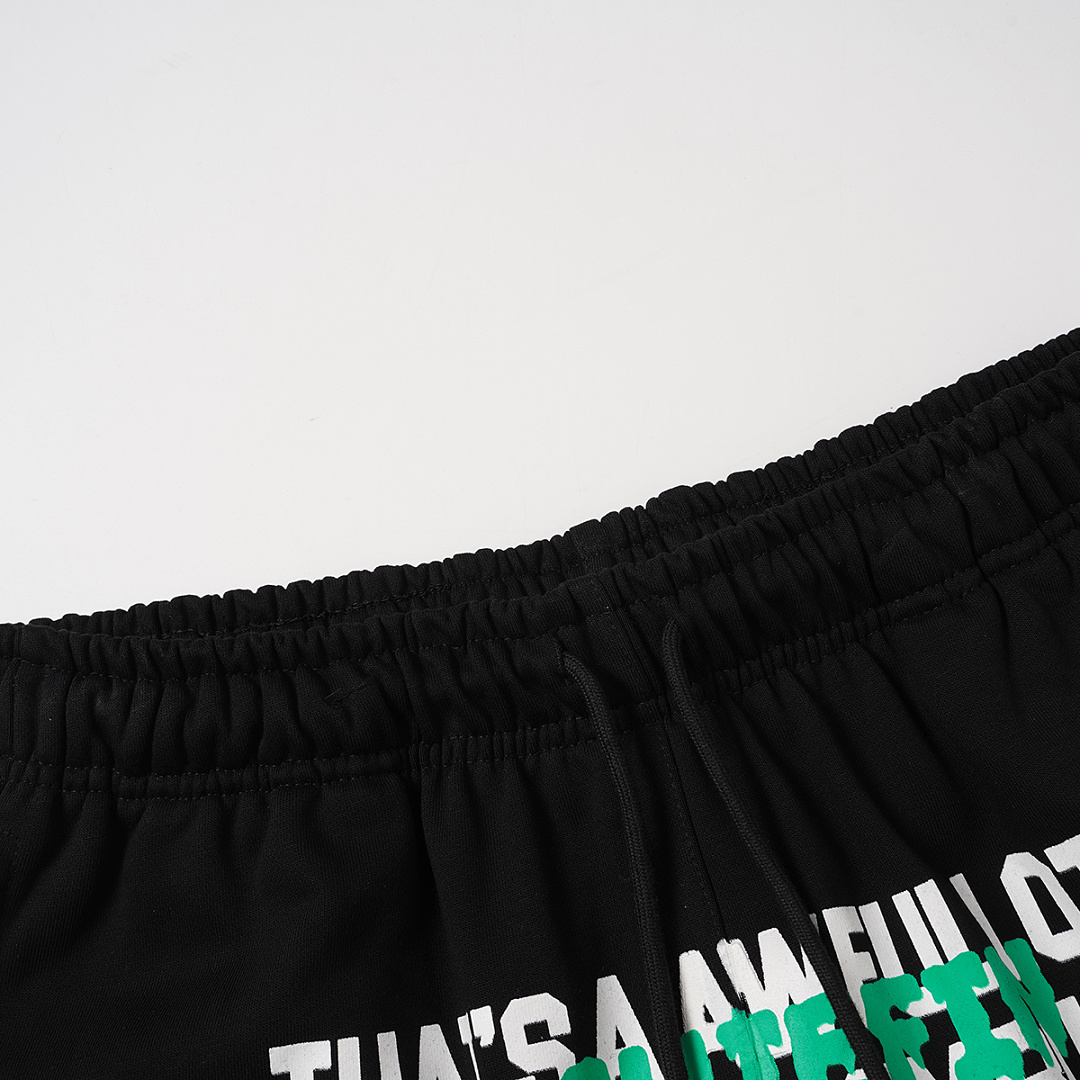 T2507#短裤｜P66 THAT'S A AWFUL LOT OF COUGH SYRUP 现货实拍 美式简约 休闲短裤 面料（fabric):纯棉卫衣毛圈380克 码数（size）：S-M- L-