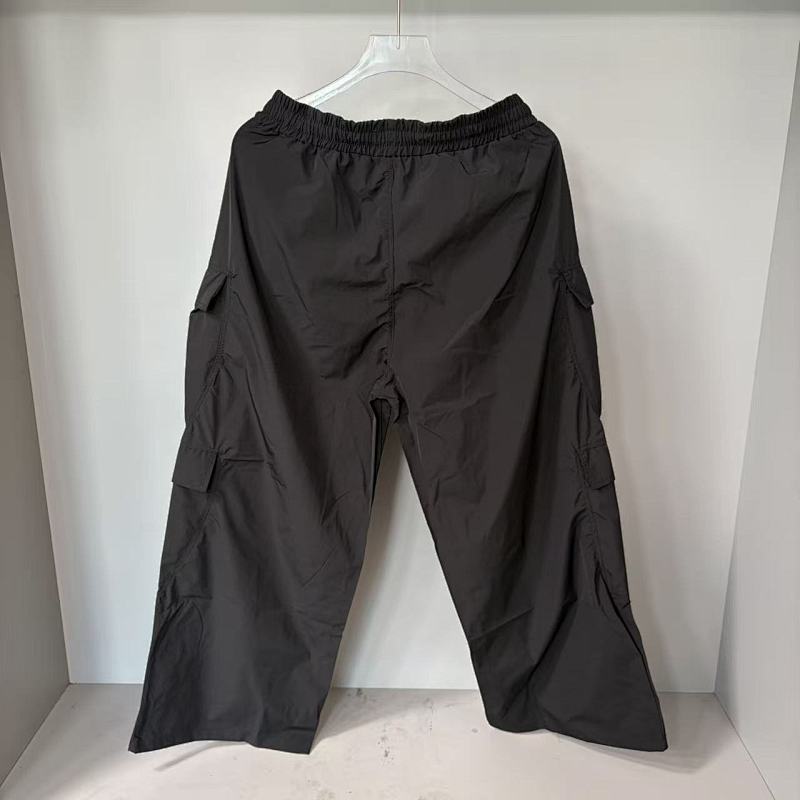 EM137 刺绣梭织工装喇叭裤   P103