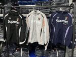 6607 p150Supreme SS22 Week 11 x umbro/茵宝 联名款 Track Jacket 连帽美式潮流夹克黑色 灰色 藏青色 SMLXL尺码 S M L XL