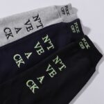 8616 P115 sup拉链卫衣 黑色夜光刺绣  灰色黑色藏青SMLXL 尺码表 尺码 S M L XL 胸围 60 62 64 66 衣长 70 72 74 76肩宽58 60 62 64