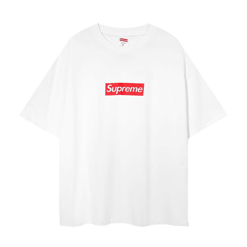 3010 p63 supreme 白色 SMLXL  尺码 肩宽 胸围 衣长 S 52 56 70 M 54 58 72 L 56 60 74 XL 58 62 76