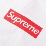 3010 p63 supreme 白色 SMLXL  尺码 肩宽 胸围 衣长 S 52 56 70 M 54 58 72 L 56 60 74 XL 58 62 76