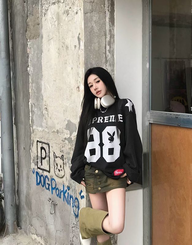 P65-9098# Supreme 联名款SS26  88号兔子圆领长袖  黑色、白色 S-XL