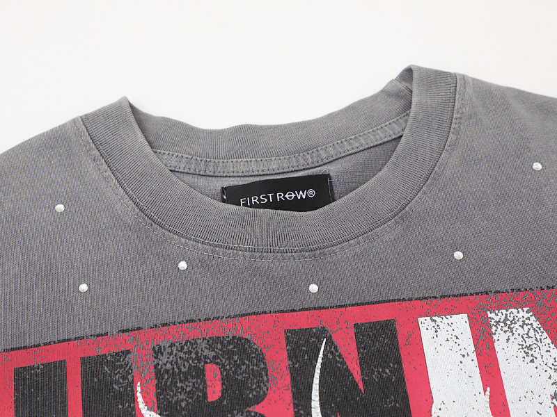 F506# P68(白色） P70(灰色) FIRST ROW BREAKING NEWS BURNING FLAMES CROPPED TEE时尚烫钻潮牌短袖