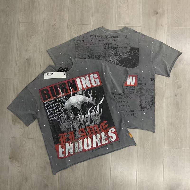 F506# P68(白色） P70(灰色) FIRST ROW BREAKING NEWS BURNING FLAMES CROPPED TEE时尚烫钻潮牌短袖