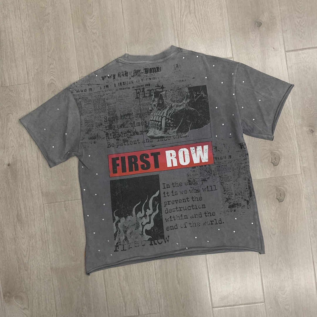 F506# P68(白色） P70(灰色) FIRST ROW BREAKING NEWS BURNING FLAMES CROPPED TEE时尚烫钻潮牌短袖