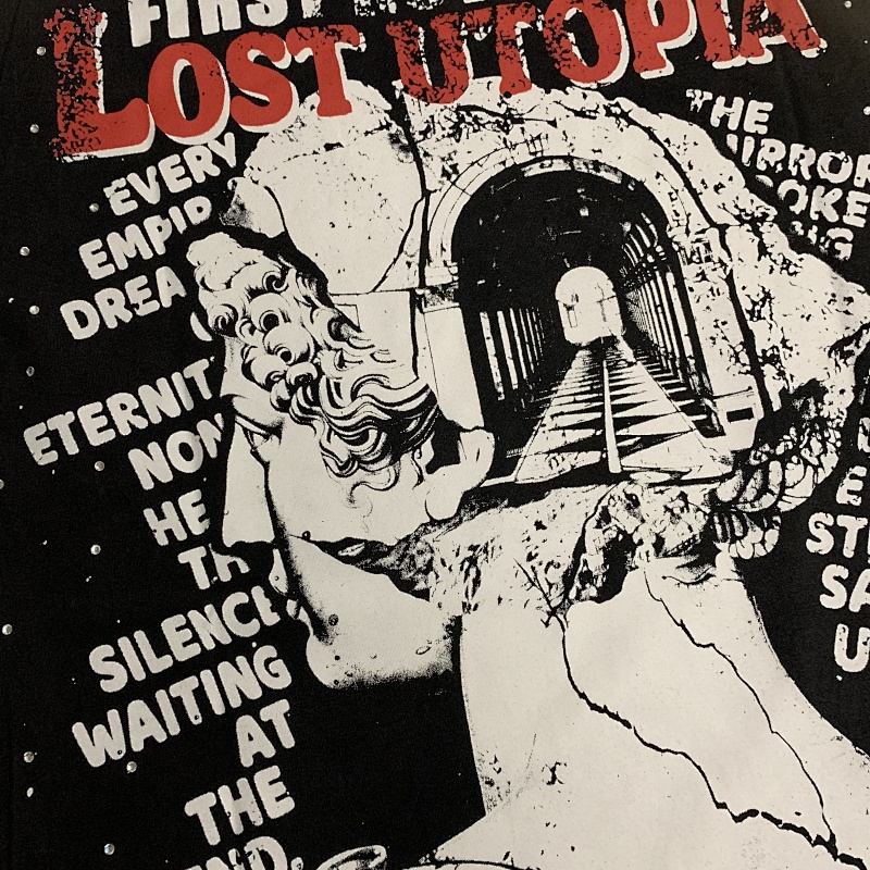 F515# P68 FIRST ROW LOST UTOPIA ILLUSION CROPPED TEE满幅烫钻街头时尚短袖T恤