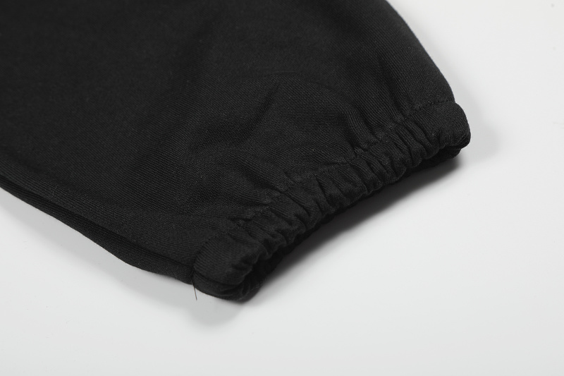 7784#黑色上衣 2684#s~xl p黑色裤子 s~xl p90