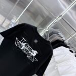 P85 1V 2026秋冬新款重磅360克 重叠字母logo绣花 圆领短袖t恤 上身超舒服🔥男女同款 S M L XL XXL 五个码 黑色 白色 花灰