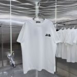 P85 1V 2026秋冬新款重磅360克 重叠字母logo绣花 圆领短袖t恤 上身超舒服🔥男女同款 S M L XL XXL 五个码 黑色 白色 花灰