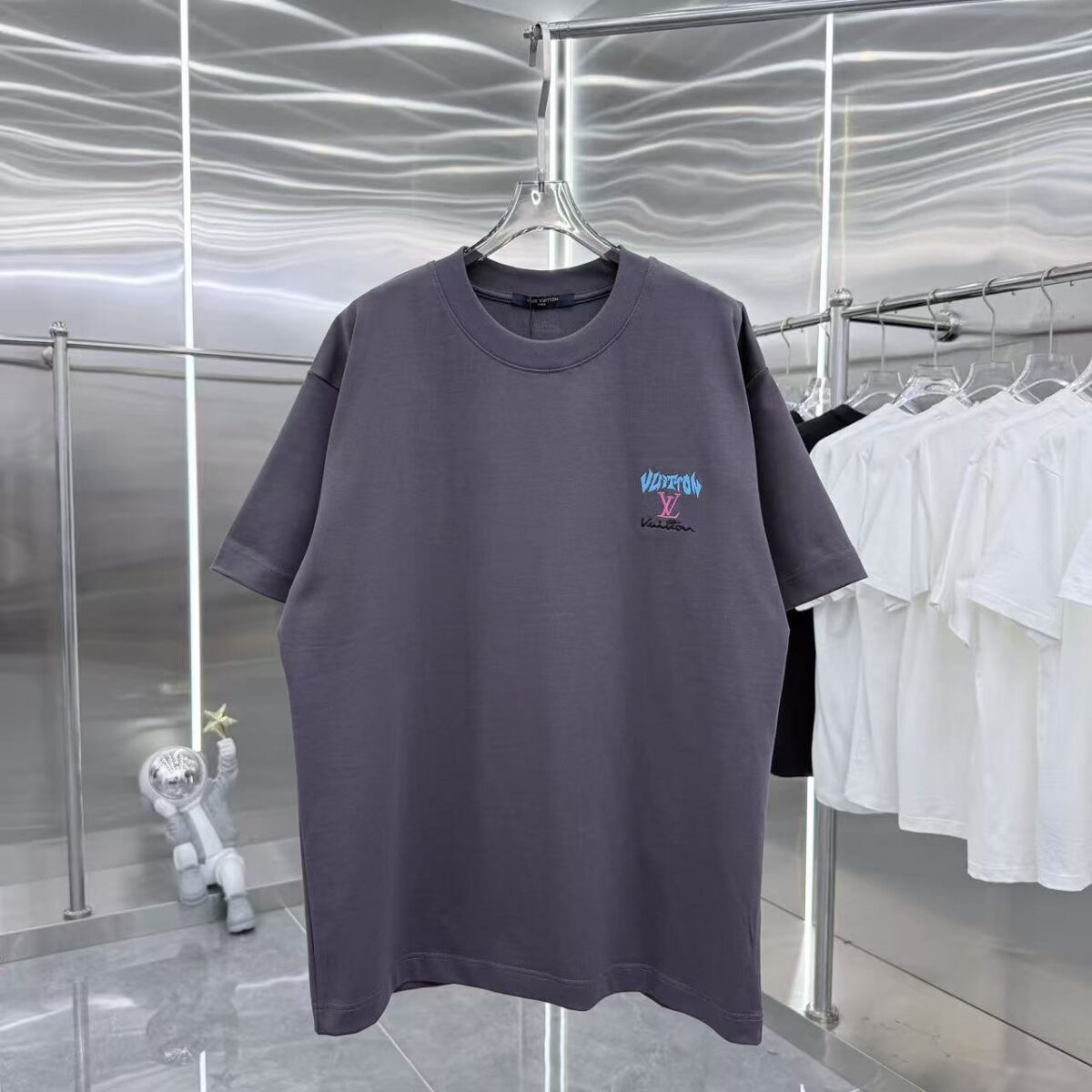 P85 1V 2026秋冬新款重磅360克 logo绣花 圆领短袖t恤 上身超舒服🔥男女同款 S M L XL XXL 五个码 黑色 白色 灰色