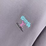 P85 1V 2026秋冬新款重磅360克 logo绣花 圆领短袖t恤 上身超舒服🔥男女同款 S M L XL XXL 五个码 黑色 白色 灰色