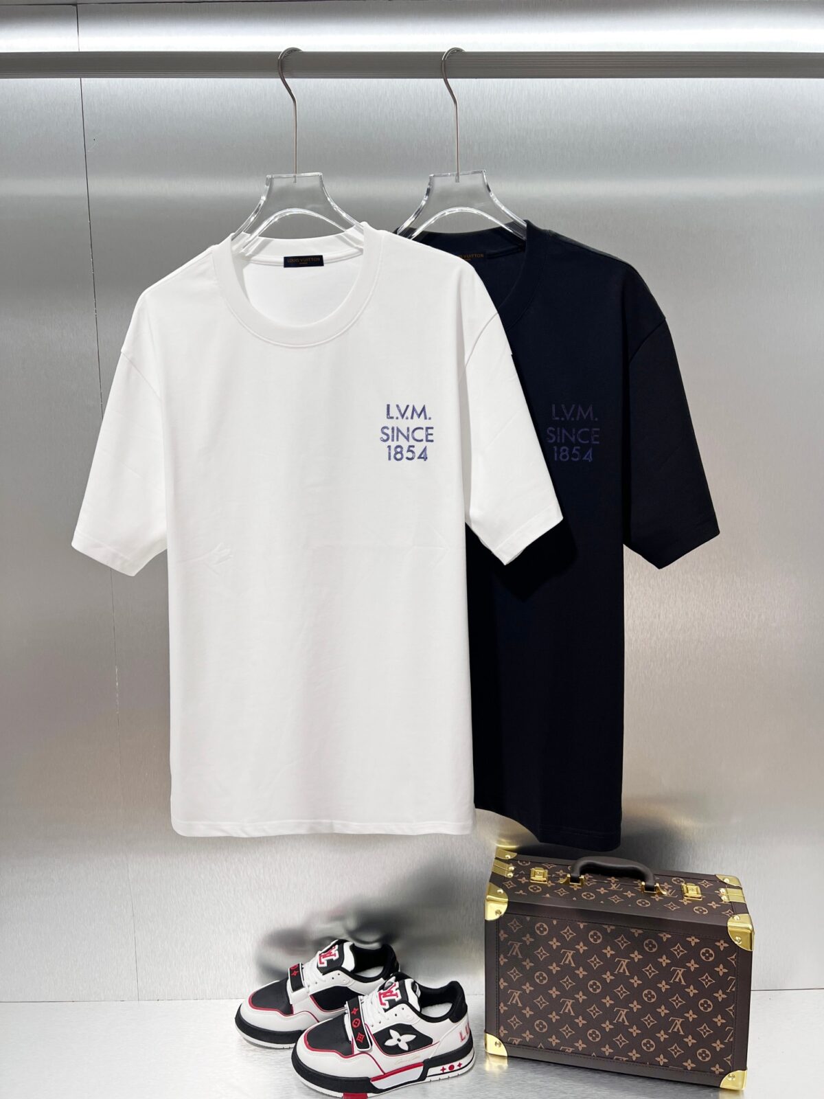 P78 Louis Vuitton*路易威登 经典款胸前字母logo绣花🔥短袖T恤✅精品顶级品质工艺‼三标齐全 ●320克纯棉 ●进口刺绣 ● 纯棉面料 ●定制1：1商标 ●略宽松版型 ●尺码：XS S M L XL