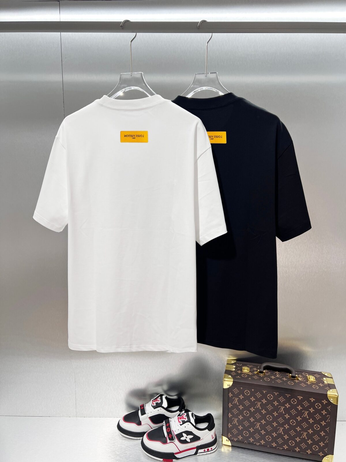 P78 Louis Vuitton*路易威登 经典款胸前字母logo绣花🔥短袖T恤✅精品顶级品质工艺‼三标齐全 ●320克纯棉 ●进口刺绣 ● 纯棉面料 ●定制1：1商标 ●略宽松版型 ●尺码：XS S M L XL