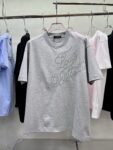 P90 1V 26ss春夏新款 波珠刺绣系列短袖设计 男女同款宽松版 颜色：黑 白 灰 粉 尺码：S M L XL XXL