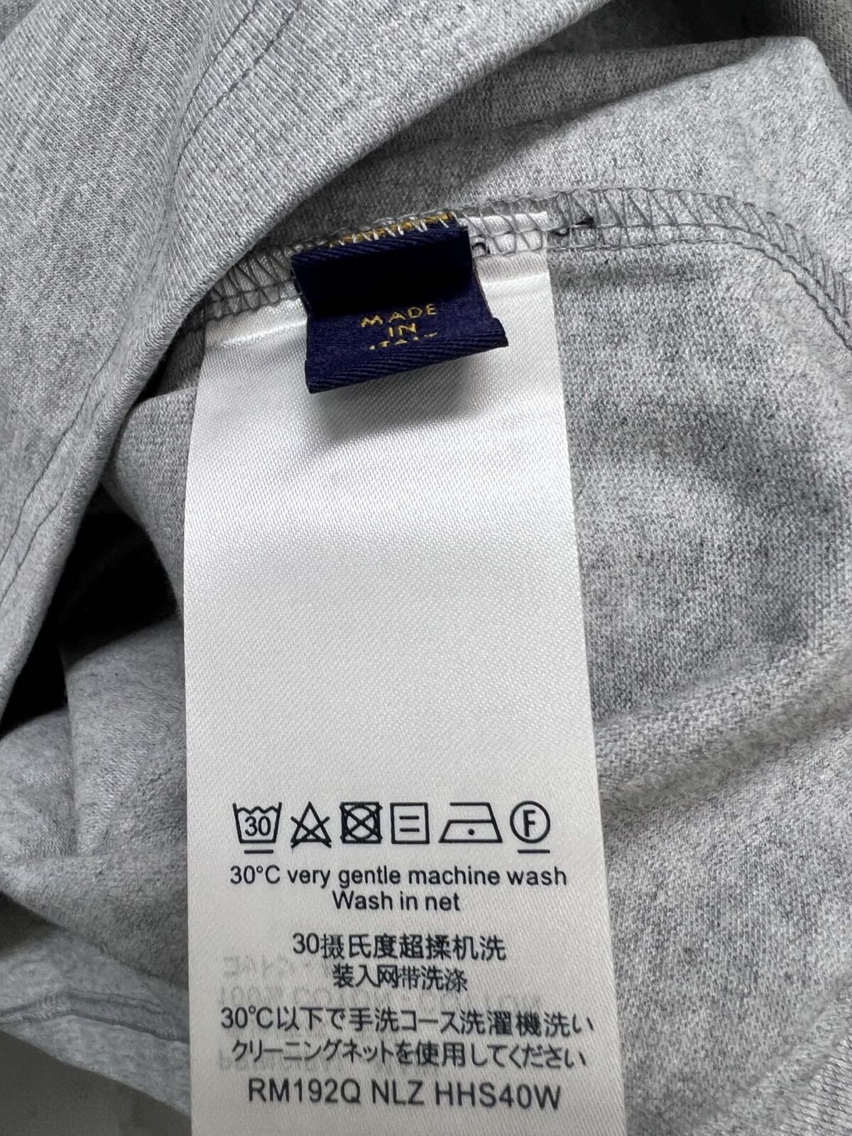 P90 1V 26ss春夏新款 波珠刺绣系列短袖设计 男女同款宽松版 颜色：黑 白 灰 粉 尺码：S M L XL XXL