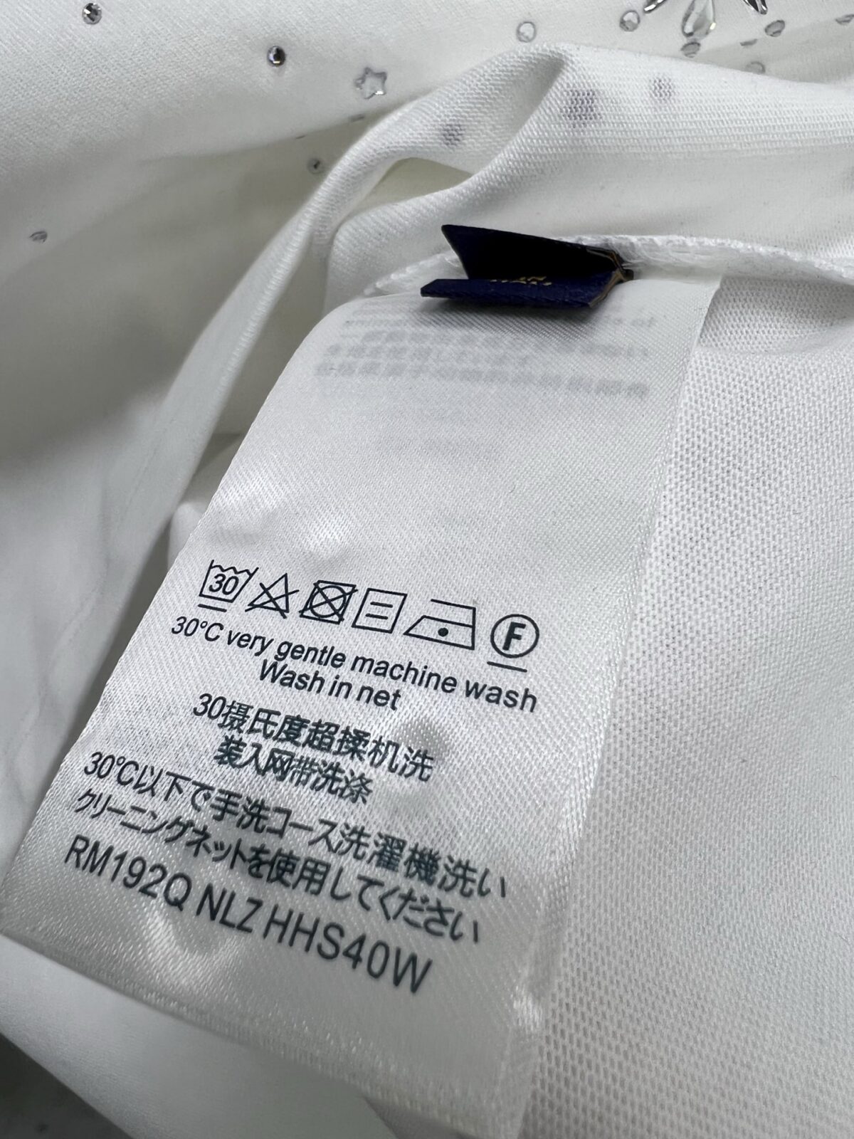 P95 1V 2026新款 官网同款 立体多样钻定位最新设计 圆领短袖tee 男女同款宽松版 尺码：SMLXXXL五个码 颜色：黑色 白色 咖色