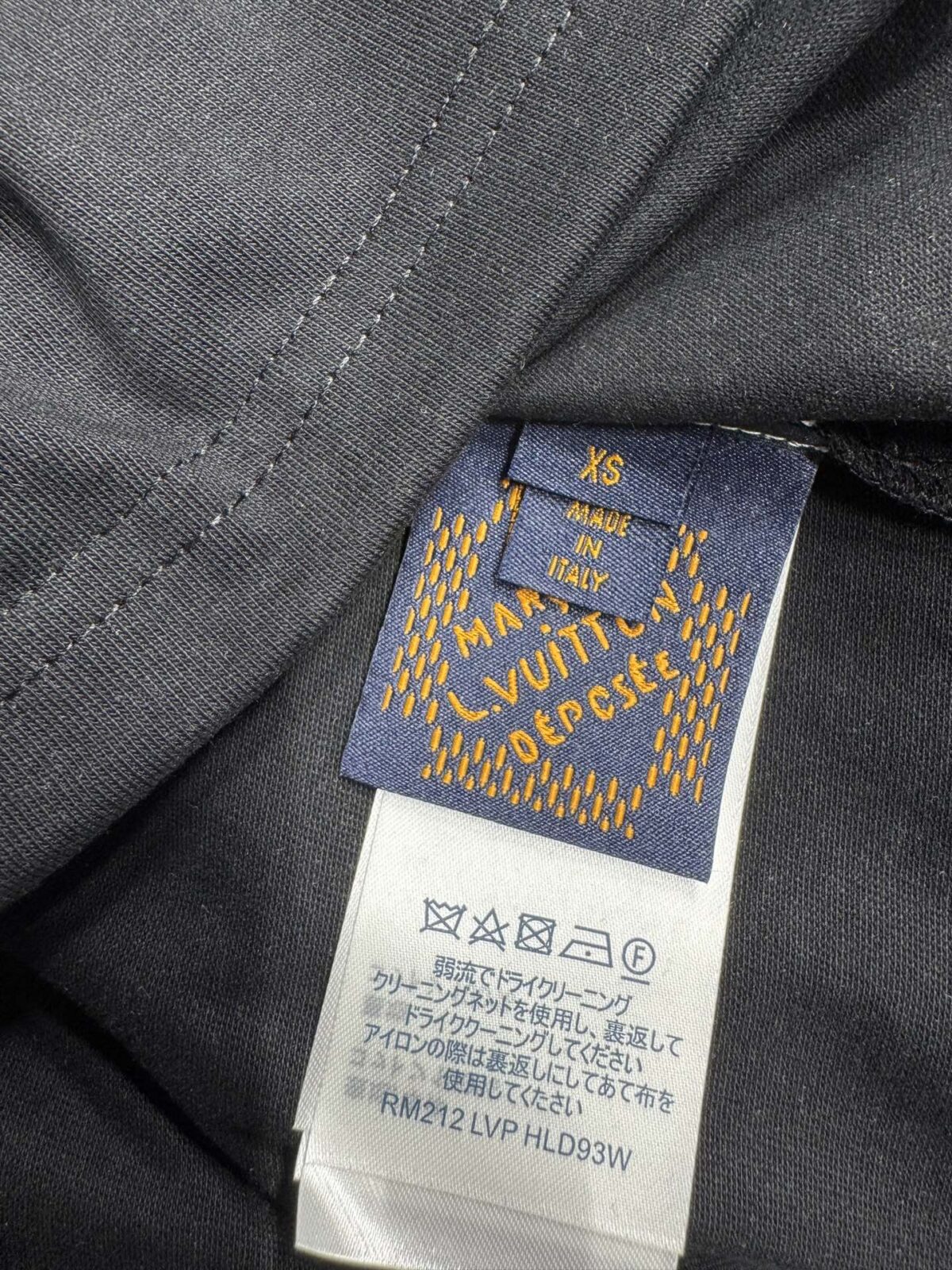 P100 Louis Vuitton 26ss春夏新款 印花圆领短袖 -颜色：黑色 白色 -码数：XS S M L -款号：2669