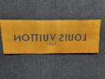 P130 Louis Vuitton 26ss春夏新款 刺绣圆领短袖 -颜色：黑色 白色 -码数：XS S M L