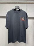 P125 Louis Vuitton 26ss 春夏新款 刺绣款圆领短袖 -码数：XS S M L -颜色：黑色 白色