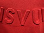 P120 LV* 26ss 高周波工艺圆领短袖 - Color：黑色 白色 红色 - Size：XS S M L