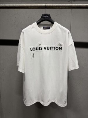 P120 LOUIS VUITTON* 26ss刺绣圆领短袖 - Color：黑色 白色 - Size：XS S M L