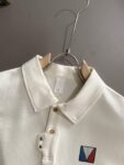P150 LV高品质26ss新款男款短袖T恤衫精梳棉质纱线纺棉布面料制作，出入专柜毫无压力 独家控原材料 掂起来手感份量十足，上身也比普通T更加有质感，这种质地能应对天气自如，冷热皆宜！宽松版型设计。 尺码：M到4XL