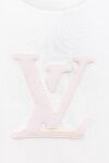 P115 LV/路易威登 激光切割Logo标识T恤短袖 ●区别市场普通版本，32支精疏棉双股平纹布，配套罗纹，模版刺绣，面料酵洗，定制1：1皮标，定制1：1商标，合身版型 ●尺码：S M L XL ●颜色：白色