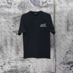P70 LV* 2026新款 涂鸦印花logo 短袖t恤 宽松版型男女同款 尺码 S M L XL XXL 黑色 白色