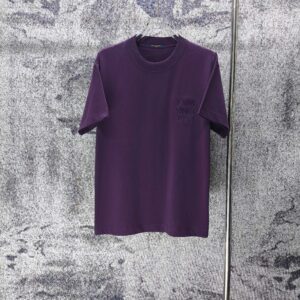 P75 LV* 2026新款 精致绣花小logo 300g短袖t恤 宽松版型男女同款 尺码 S M L XL XXL 黑色 白色 紫色 湖水绿