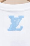 P65 挂拍图 顶级版本市场随意对比 LV 2026FW短袖T恤 LOGO绣花 高端32s双纱320克面料 重磅面料 定制拉架罗纹同缸同染 三标齐全 男女同款