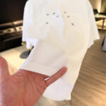 P85 高品质 LV 26ss新款刺绣工艺logo字母短袖 重工艺 面料- 采用270克双股精梳棉面料.索罗纳螺纹订织订染国标一级面料 辅料：官网原版三标logo 尺码： S - XXL 颜色：白色 黑色