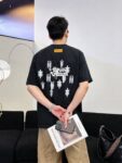 P85 1v～ 路易厚板滴胶 《区别通货面料》双纱纯棉，紧密纱线，短袖tee 上身十分舒适，男女同款半袖，落肩宽松版型 颜色: 黑色 白色 咖啡色 尺码：S（90-130斤） M（125-150斤） L（135-165斤） XL（160-190斤） XXL（185-220斤）