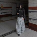 P125 《𝙉𝙚𝙬⚜️LV-路易》 2026*秋冬新款长袖卫衣男女同款 全棉360克做旧炒雪花、发泡印花，贴布绣章 尺码：S M L XL XXL 颜色 粉色 杏色 天蓝色 黑色 立即抢购👉