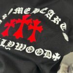 P80 CH*克罗心*2026春夏新款 经典梵文马蹄厚板立体植绒工艺 定制双纱平纹纯棉面料 短袖T恤 男女同款 颜色：黑色 白色 尺码： S （90-130斤） M （120-150斤） L （140-165斤） XL （160-180斤） XXL （180-210斤）