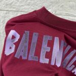 weigou_176042_5_b29e53ae01 P80 Balenciaga*巴黎*2026 春夏新款短袖t恤 经典 立体厚板硅胶工艺 定制双纱平纹纯棉面料 男女同款 颜色:黑色 白色 安哥拉红色 尺码: S (90-130斤) M (120-150斤) L (140-165斤) XL (160-180斤) XXL (180-210斤)