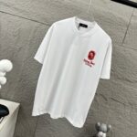 P80 Amiri*埃米尔 2026早春夏季新款 定制平纹纯棉双纱面料 短袖T恤 经典字母植绒工艺 男女同款 颜色：黑色 白色 尺码： S （90-130斤） M （120-150斤） L （140-165斤） XL （160-180斤） XXL （180-210斤）