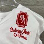 P80 Amiri*埃米尔 2026早春夏季新款 定制平纹纯棉双纱面料 短袖T恤 经典字母植绒工艺 男女同款 颜色：黑色 白色 尺码： S （90-130斤） M （120-150斤） L （140-165斤） XL （160-180斤） XXL （180-210斤）