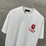 P80 Amiri*埃米尔 2026早春夏季新款 定制平纹纯棉双纱面料 短袖T恤 经典字母植绒工艺 男女同款 颜色：黑色 白色 尺码： S （90-130斤） M （120-150斤） L （140-165斤） XL （160-180斤） XXL （180-210斤）