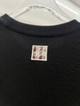 weigou_176845_6_4f6e67e0e7 P80 Louis Vuitton/路易威登 高品质320克圆领短袖T恤 品牌经典 1V 驴家 狼头🐺贴布刺绣字母LOGO 2026ss早春官方同步 高版本 高品质 时尚个性 百搭潮流 纯原品质 原版面料 吊牌 领标 水洗麦 三标齐全 颜色: 黑色.白色. 尺码:S M L XL