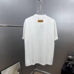 P80 1v～ 路易贴布厚板滴胶 《区别通货面料》双纱纯棉上衣 7A抗菌短袖tee 负离子上身十分舒适，男女同款半袖，落肩宽松版型 颜色: 黑色 白色 咖啡色 尺码：S（90-130斤） M（125-150斤） L（135-165斤） XL（160-190斤） XXL（185-220斤）