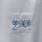 P75 LV* 2026新款 精致绣花小logo 300g短袖t恤 宽松版型男女同款 尺码 S M L XL XXL 黑色 白色 浅蓝