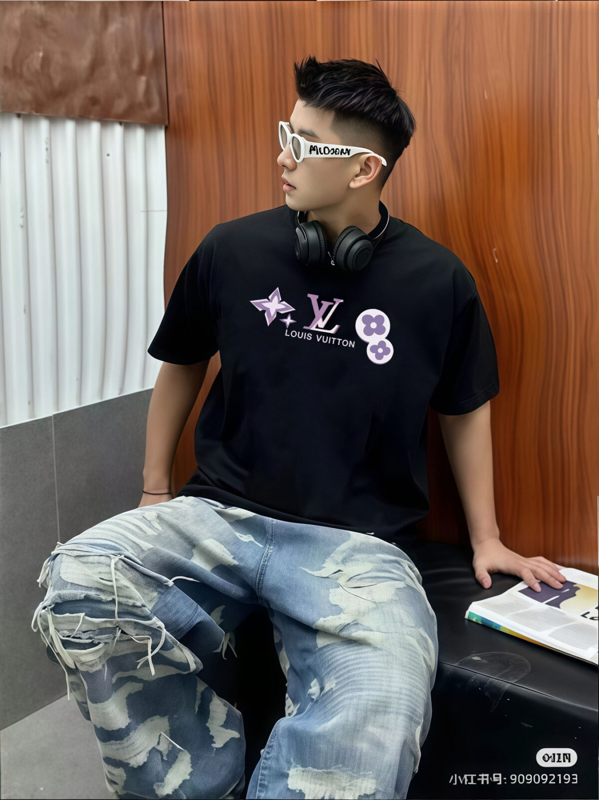 P70 LV/路易威登 印花Logo百搭潮流短袖T恤男女同款 吊牌 领标 水洗唛 三标齐全 定织定染280克精梳棉面料 尺码：S-XXL 颜色：黑色，白色，藏青色