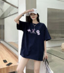 P70 LV/路易威登 印花Logo百搭潮流短袖T恤男女同款 吊牌 领标 水洗唛 三标齐全 定织定染280克精梳棉面料 尺码：S-XXL 颜色：黑色，白色，藏青色