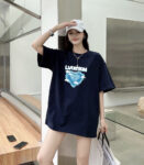 P70 LV/路易威登 印花Logo百搭潮流短袖T恤男女同款 吊牌 领标 水洗唛 三标齐全 定织定染280克精梳棉面料 尺码：S-XXL 颜色：黑色，白色，藏青色