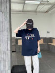 P70 LV/路易威登 印花Logo百搭潮流短袖T恤男女同款 吊牌 领标 水洗唛 三标齐全 定织定染280克精梳棉面料 尺码：S-XXL 颜色：黑色，白色，藏青色